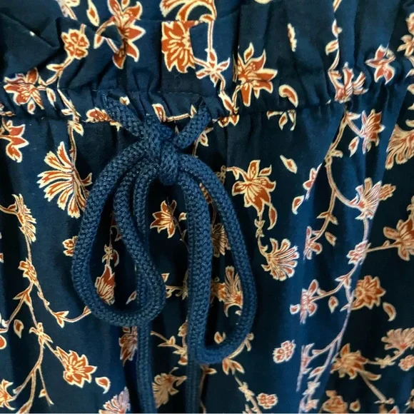 NWT Future Collective Women's Blue Floral Dress 1X - Picture 5 of 10